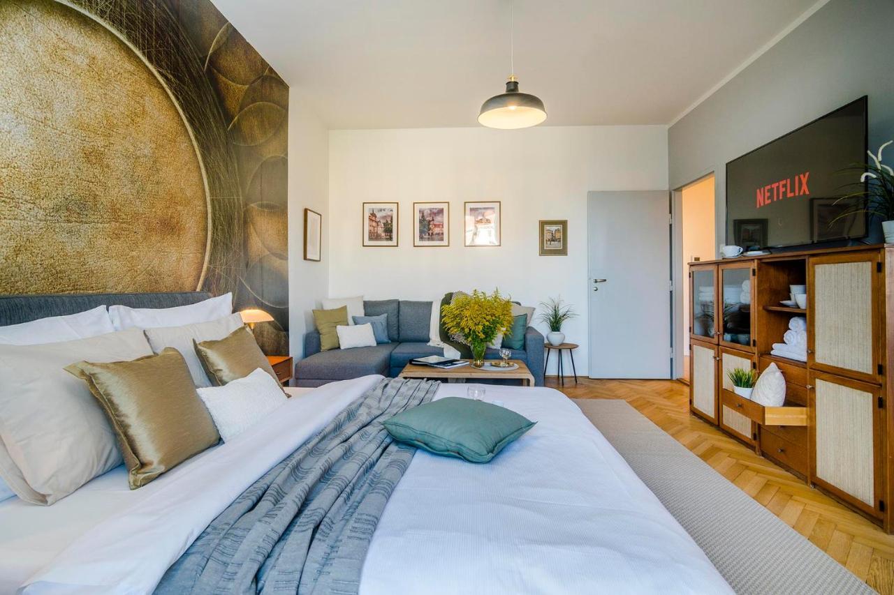 Apt In Center Prague Great View By Michal&Friends 외부 사진
